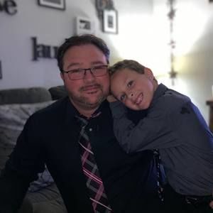 Meet your Posher, Dennis